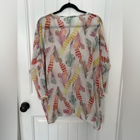Newbury Kustom Boho Multicolor Feather Print Lightweight Sheer Tunic Top; Small - Picture 8 of 11